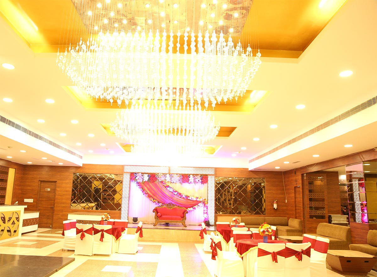 Green Lounge Banquets Pitampura